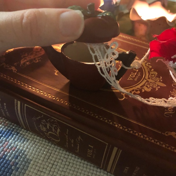 Floral Bookmark w Stackable Mini Teapot and Saucer - Picture 8 of 9